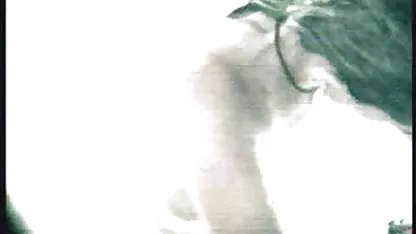 کردن پدربزرگ و در حالی سایت سکسی فول اچ دی که او به تماشای فوتبال