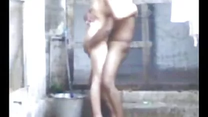 پورنو دو آموزان دختر را sexزن کیردار در یک سایت ساخت و
